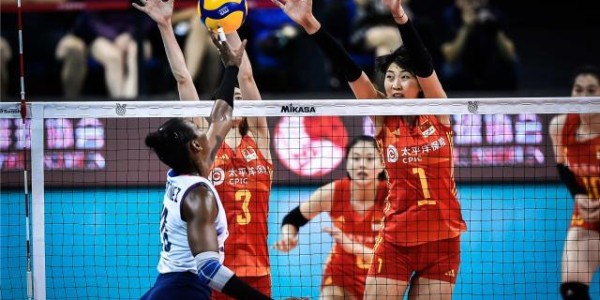 开云体育-中国女排负多米尼加，惨遭三连败无缘巴黎直通