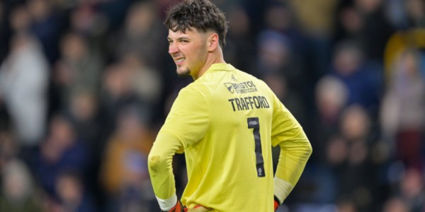 英媒：即便曼城高价引进多纳鲁马，特拉福德仍是新赛季首选门将