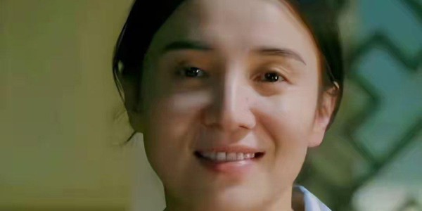 开云体育app-被传与小8岁导演王伟隐婚仅一年，宋佳近况曝光，胡军当初没说错