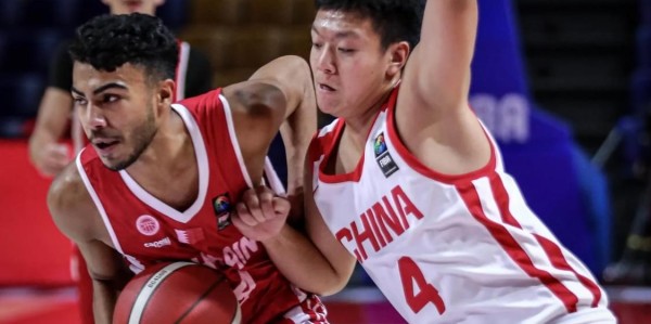 大喜讯！84-69：中国男篮又赢了，进4强+锁定世青赛门票，太稳了