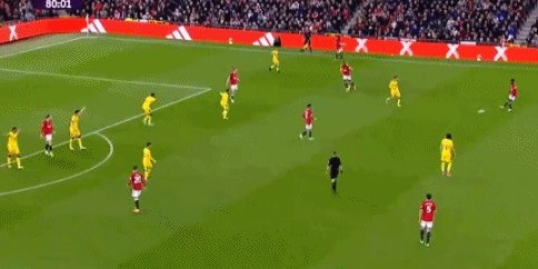 开云体育官网-【早报】在争冠和帮死敌保级面前，果断选择后者