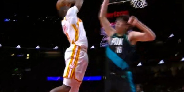 开云体育下载-勇士弃将，交易后爆发场均21+8，三连胜带飞老鹰，大合同稳了|库明加|开拓者|亚特兰大老鹰队|波特兰开拓者队|德尼·阿夫迪亚_新浪体育_新浪新闻