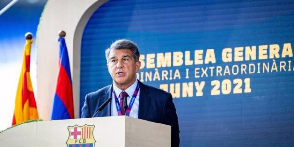 开云体育下载-巴萨到底欠了多少钱？会员们开了一个6小时的大会…