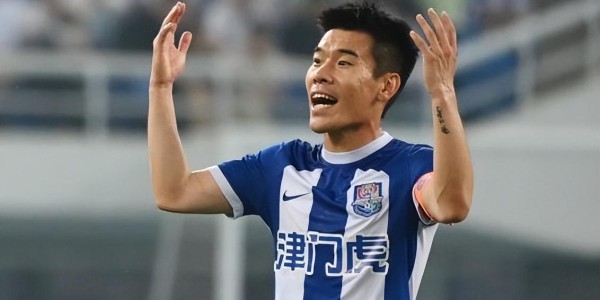 开云体育下载-于根伟留下的津门虎20号战袍，本赛季迎来新主人，曾是鲁能锋霸