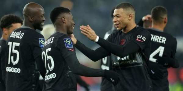 开云体育-又一场“充满悬念”的胜利 大巴黎法甲练兵难有收益