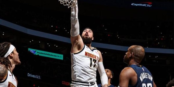 开云体育-瓦兰丘纳斯复出穆雷24分，奇兵爆砍35+8+3+2+4封盖，掘金双杀奇才|夏洛特黄蜂队|洛杉矶湖人队|洛杉矶快船队|丹佛掘金队|华盛顿奇才队_新浪体育_新浪新闻